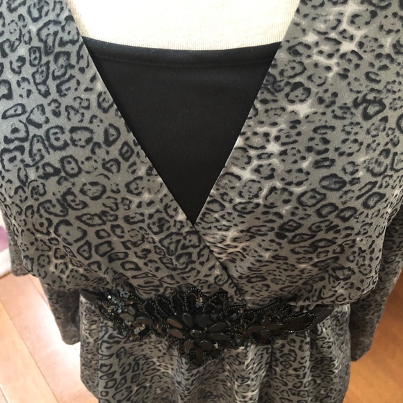 Ladies Nicole Miller blouse two-piece camisole - Picture 1 of 7